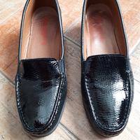 Scarpa mocassino nero donna n. 39