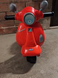 Vespa a spinta con suoni