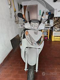 Honda SH 300