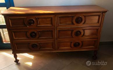 Cassettiera in legno massiccio