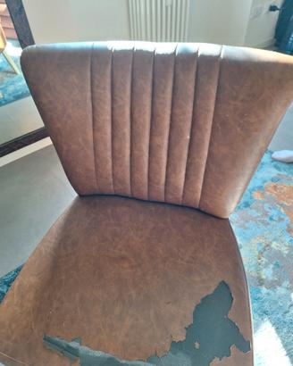 poltrona stile retrò similpelle da restaurare 