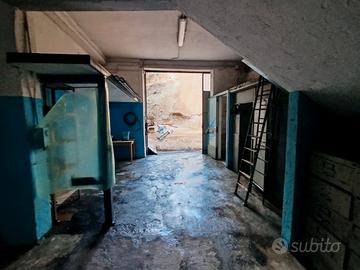 POSTI AUTO coperto e scoperto