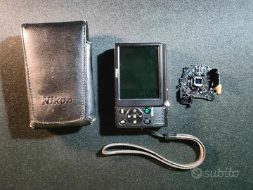 Nikon Coolpix S2500 Rossa - Per parti di ricambio 