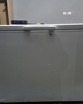 Hisense CONGELATORE A POZZETTO