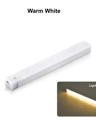 Lampada led ricaricabile con sensore di movimento 