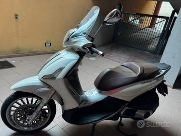 Piaggio Beverly 300 ie