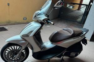 Piaggio Beverly 300 ie