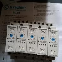 Relé temporizzato Finder multifunzione