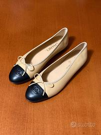 Chanel - Ballerine cap toe beige con punta nera