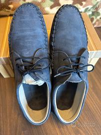 Scarpe scamosciate uomo