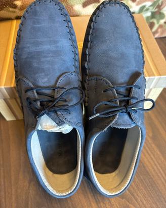 Scarpe scamosciate uomo