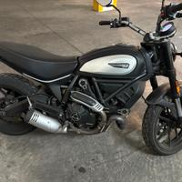 Ducati scrambler 800 icon dark
