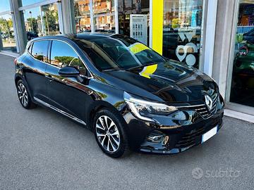 Renault clio 1.6 hybrid e-tech 140cv solo 26000 km