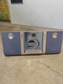 Radio con lettore CD.