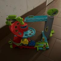 Gioco macchinine bambino