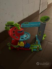 Gioco macchinine bambino