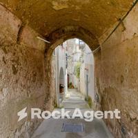 FONDO RUSTICO CON ANNESSI DUE LOCALI ATTIGUI