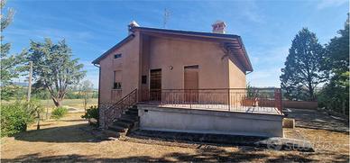 SAN VENANZO - CIVITELLA DEI CONTI: CASA SINGOLA CO