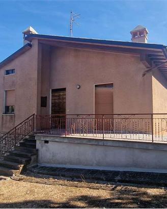 SAN VENANZO - CIVITELLA DEI CONTI: CASA SINGOLA CO