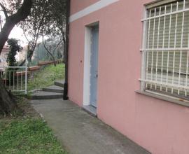 Disponibile da subito monolocale giardino privato