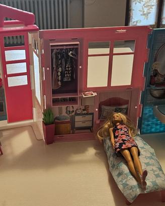 Casa di Barbie (Barbie Loft con Bambola)
