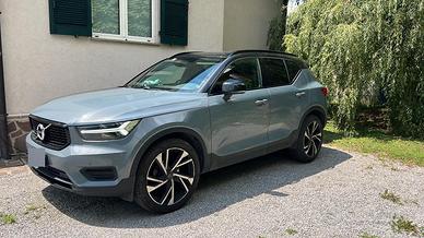 VOLVO XC40 T3 Geartronic R-design