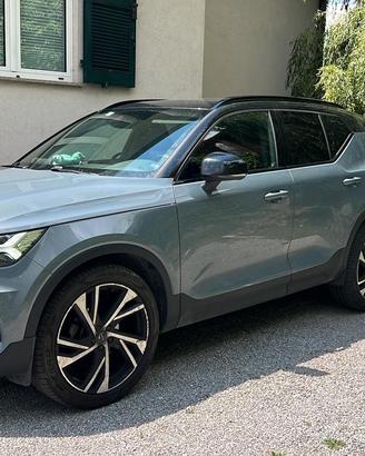 VOLVO XC40 T3 Geartronic R-design