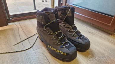 Scarponi La Sportiva Trango TRK Leather GTX