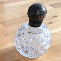 Bottiglia cristallo molato e montatura argento