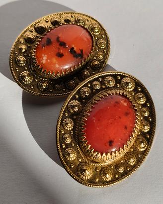 Gioielli e spille vintage