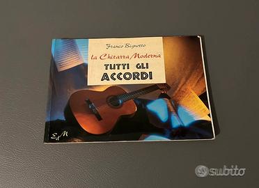 LIBRO ACCORDI PER CHITARRA