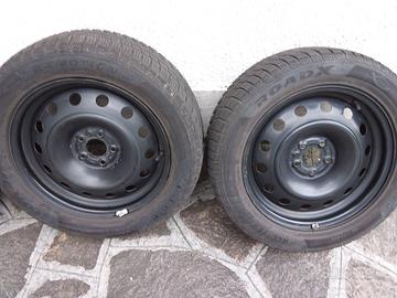 Cerchi in metallo per Fiat 500Lcon gomme invernali