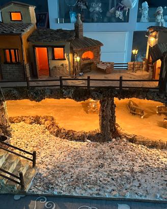 presepe artigianale,unico in legno, rame e stucco