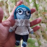 Portachiavi "Tristezza" inside-out amigurumi