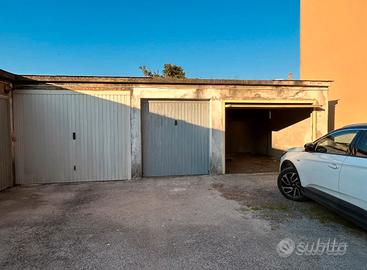 Garage / Deposito