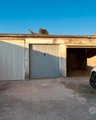 Garage / Deposito