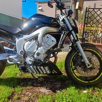 YAMAHA FZ6 
