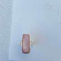 Magnifico anello in argento con quarzo rosa