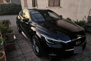 Infiniti q30s