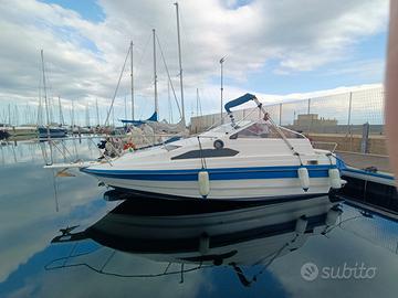 Barca a motore - Bayliner 2150 Ciera