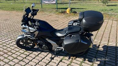 Honda NC 750 x DTC pronta per viaggiare