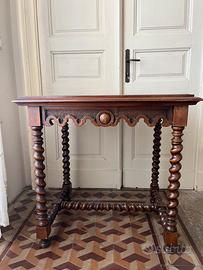 Tavolino stile Luigi XIII / Neorinascimentale