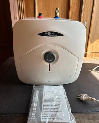 Scaldacqua elettrico Ariston Storm 15 l