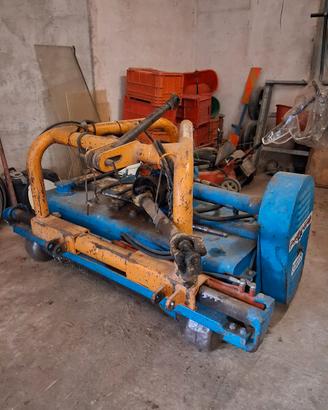 trincia sarmenti Falco Nero