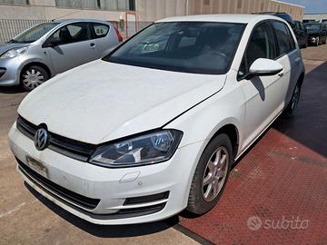 Volkswagen Golf 7 anno 2015 ricambi usati