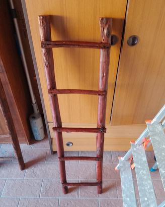 scala in legno a pioli