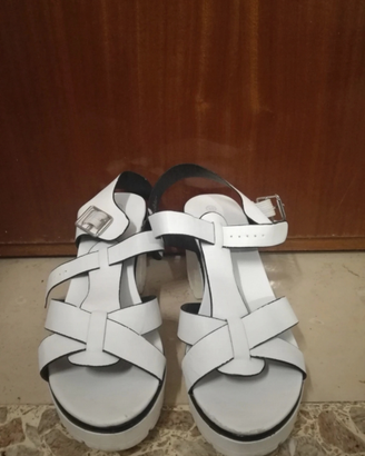 Sandali