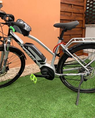 bici pedalata assistita atala b tour