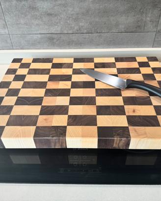 Tagliere in legno di acero e noce canaletto