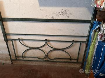 Letto matrimoniale in ferro battuto completo